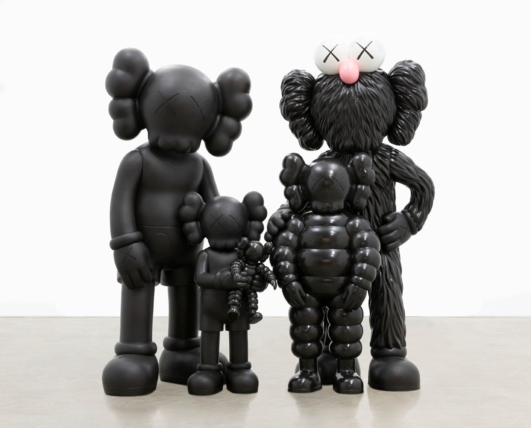 Essential Kaws Art Figures and Paintings Your Collection companion (hanging) figure